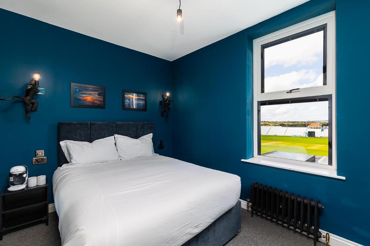 23 Trafalgar Square With Hot Tub And Cinema 스카버러 외부 사진